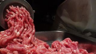 La viande bovine hachée surgelée accède au label rouge La viande bovine hachée surgelée accède au label rouge