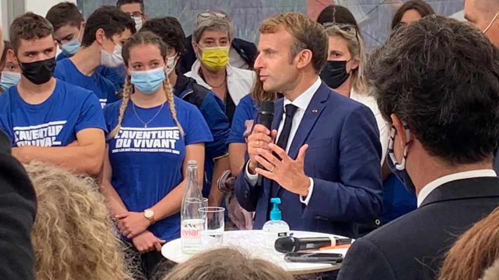 Macron promet 600 millions d’euros pour la gestion des risques