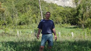 Grâce à l’AFA, François Devret a pu bénéficier d’aides pour rouvrir une parcelle enfrichée. Grâce à l’AFA, François Devret a pu bénéficier d’aides pour rouvrir une parcelle enfrichée.