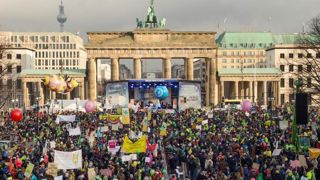 Grande manifestation contre « l’agriculture industrielle » Grande manifestation contre « l’agriculture industrielle »
