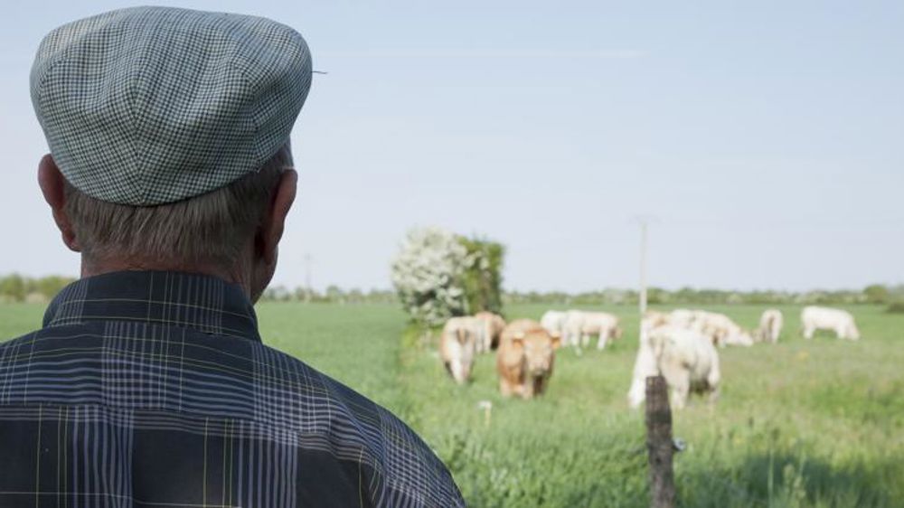 Emmanuel Macron doit s’occuper des retraités agricoles