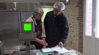 « Nous abattons et nous découpons à la ferme » « Nous abattons et nous découpons à la ferme »
