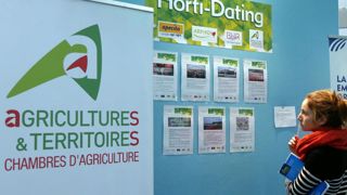 Dans un « dating », les échanges entre candidats et entreprises durent dix minutespendant lesquelles chaque partie expose son projet. ©Arfho Dans un « dating », les échanges entre candidats et entreprises durent dix minutespendant lesquelles chaque partie expose son projet. ©Arfho