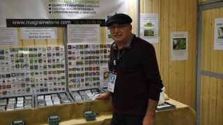 Gérard Sadaillan s’est lancé dans le commerce de graines pour les particuliers, sur le Web et sur les salons. © Isabelle Cordier