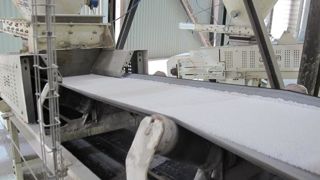 La troisième ligne d’enrobage d’engrais inaugurée par Haifa France à Lunel-Viel porte la capacité de production de l’usine à 24 000 tonnes par an. (c) Pascal Fayolle