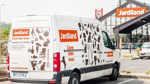 Jardiland propose désormais la livraison à domicile des produits au sein de l'Île-de-France.PHOTO : JARDILAND