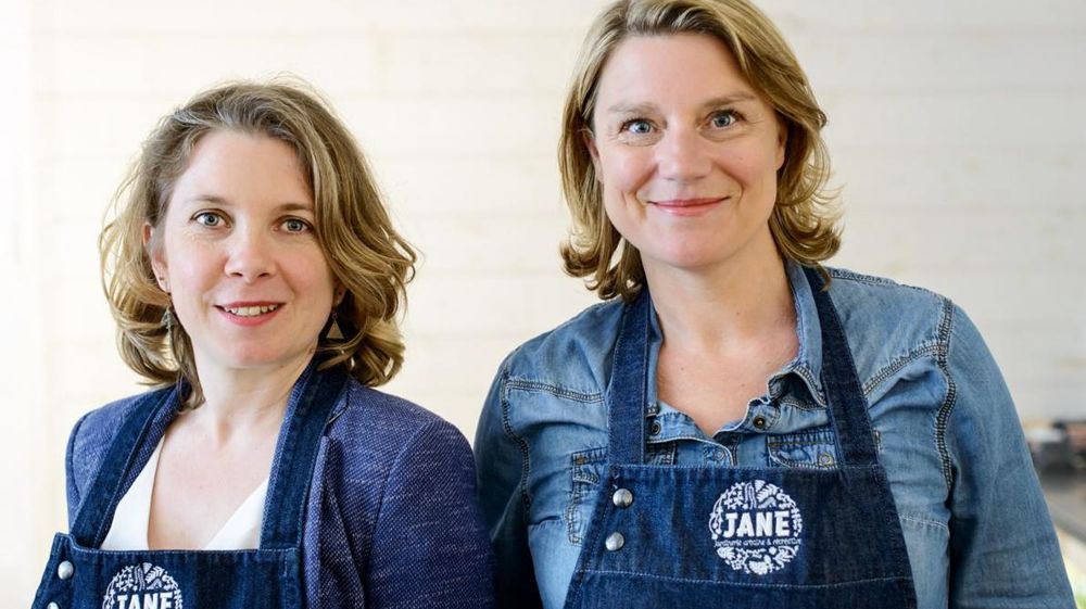 Sophie Gandon (à droite) et Anne Boureau ont créé le magasin Jane dans le centre-ville de Nantes en mai 2016.PHOTO : ÉLISE FAMY