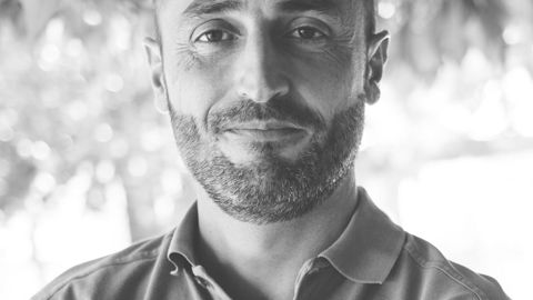 L'outil de taille doit être adapté au chantier et à l'utilisateur. Par exemple, pour tailler à la verticale comme à l'horizontale, une poignée pivotante limitera la pénibilité du travail tout en permettant une meilleure précision.PHOTO : PELLENC