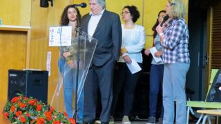 Dans le cadre des 40 ans du jumelage franco-allemand, au centre de formations horticoles Angers Le Fresne, en 2016, Dominique Boutherin avait mis à l'honneur les échanges internationaux menés par le lycée angevin. Parmi lesquels ceux créés avec le continent africain, ici représentés par de jeunes étudiantes.PHOTO : ODILE MAILLARD Dans le cadre des 40 ans du jumelage franco-allemand, au centre de formations horticoles Angers Le Fresne, en 2016, Dominique Boutherin avait mis à l'honneur les échanges internationaux menés par le lycée angevin. Parmi lesquels ceux créés avec le continent africain, ici représentés par de jeunes étudiantes.PHOTO : ODILE MAILLARD