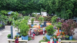 Jardins, Jardin aux Tuileries se veut le rendez-vous des tendances du jardin et de l'art du paysage. Jardins, Jardin aux Tuileries se veut le rendez-vous des tendances du jardin et de l'art du paysage.