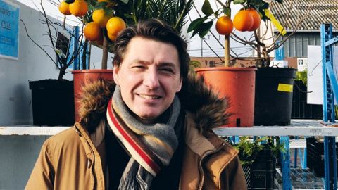 « Un acheteur en magasin n'est culturellement pas un acheteur pour le web. La perception du produit et son processus de vente diffèrent. Il faut d'abord lever les freins à l'achat, faire de l'avant-vente en apportant une solution... », assure Frédéric Rochette, cofondateur deMonEden.fr.