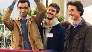 Lauréats 2017, Baptiste Arrivet, Philippe Grelon et Maxime Brun (de gauche à droite) ont représenté leur classe du lycée Godard, au Haillan (33), lors de la remise des prix.PHOTO : CHRISTINE BIAS