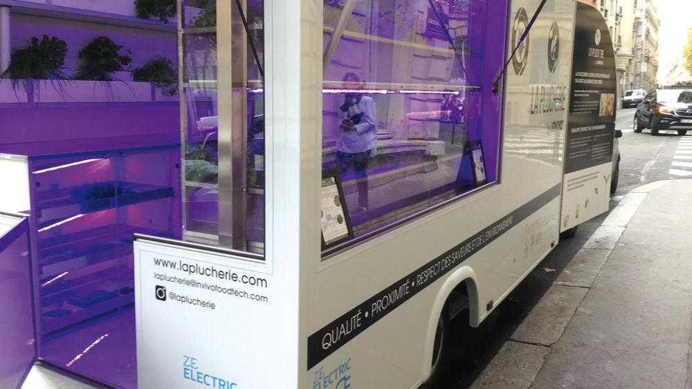 Le Grow Truck développé par InVivo permet de cultiver des micropousses et de les livrer encore sur pied ou juste coupées à des restaurants haut de gamme.PHOTO PASCAL FAYOLLE Le Grow Truck développé par InVivo permet de cultiver des micropousses et de les livrer encore sur pied ou juste coupées à des restaurants haut de gamme.PHOTO PASCAL FAYOLLE
