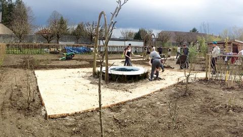 Ci-dessus, le chantier du projet intitulé « À table », d'Amélie Braibant et Gaëlle Serra. PHOTO : YAËL HADDAD