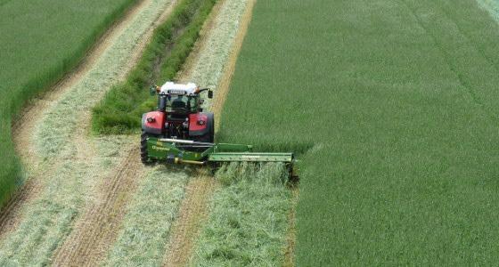 Nouvelle faucheuse Krone EasyCut R 320 CV