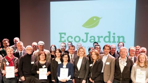 Ceux qui ont obtenu le label Ecojardin en 2016 ont reçu leur récompense le 30 janvier à Paris.PHOTO : GÉRARD ROLLANDO