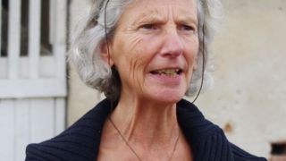 Marie-Claire Grasset, psychologue et présidente de l'association Domino : « Au domaine de Mestre Gouny, chaque personne est accueillie dans sa globalité, la différence et la fragilité étant perçues comme des sources d'enrichissement et d'humanisation. »