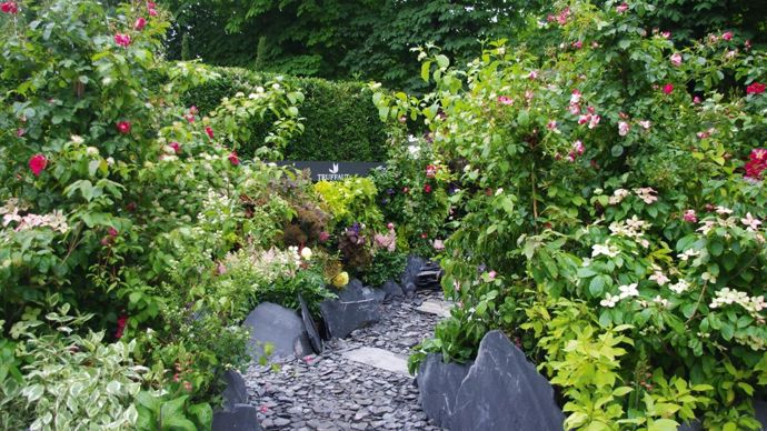 La brume aux roses, le jardin réalisé en 2016 par Pascal Laforge en partenariat avec Truffaut et l'association À chacun son Everest (qui aide les enfants et les femmes atteints de cancers).