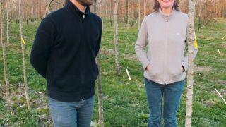 Julien Mercher et Lucie Lécuyer souhaitent laisser une empreinte minimale sur leur environnement... comme certains clients de plus en plus soucieux des conditions de production.