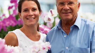 Colombe Lecoufle prend la suite de son père Philippe Vacherot-Lecoufle à la tête de la plus ancienne entreprise familiale d'orchidées dans le monde.