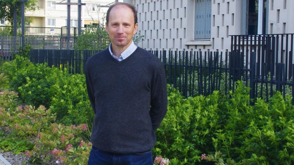 Pierre Héry : « Pour optimiser la charge d'entretien, limiter les risques phytosanitaires et favoriser la biodiversité, nous avons souhaité restreindre l'usage des massifs monospécifiques. »PHOTO : YAËL HADDAD Pierre Héry : « Pour optimiser la charge d'entretien, limiter les risques phytosanitaires et favoriser la biodiversité, nous avons souhaité restreindre l'usage des massifs monospécifiques. »PHOTO : YAËL HADDAD