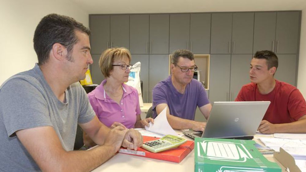 À défaut d’avoir anticipé, il est possible de signer le pacte Dutreil au moment de la transmission. © Ch. Watier