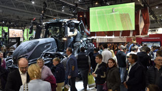 Au-delà des machines, ce sont toutes les solutions connectées et les services qui ont intéressé les visiteurs du Sima de 2022. Au-delà des machines, ce sont toutes les solutions connectées et les services qui ont intéressé les visiteurs du Sima de 2022.
