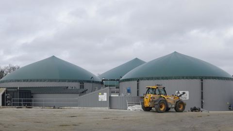 Des nouvelles mesures ont été annoncées lors de l’audition des ministres au Sénat. Cela comprend le rallongement de la distance minimale entre un méthaniseur et le voisinage, des nouvelles normes pour éviter les fuites de gaz et de digestat, et un plus gros contrôle sur l’utilisation de végétaux par la filière, cive comme cultures spécifiques. © G. Baron/GFA