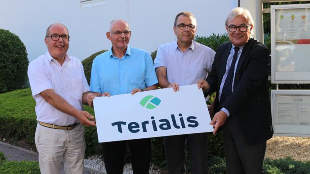 De gauche à droite : Philippe Mangin, Jean-Paul Marchal, respectivement présidents d’EMC2 et de la Cal, Eric Chrétien et René Bartoli, directeurs de la Cal et d’EMC2 : « Nos adhérents attendent de la cohérence et de la performance. » © D. Péronne