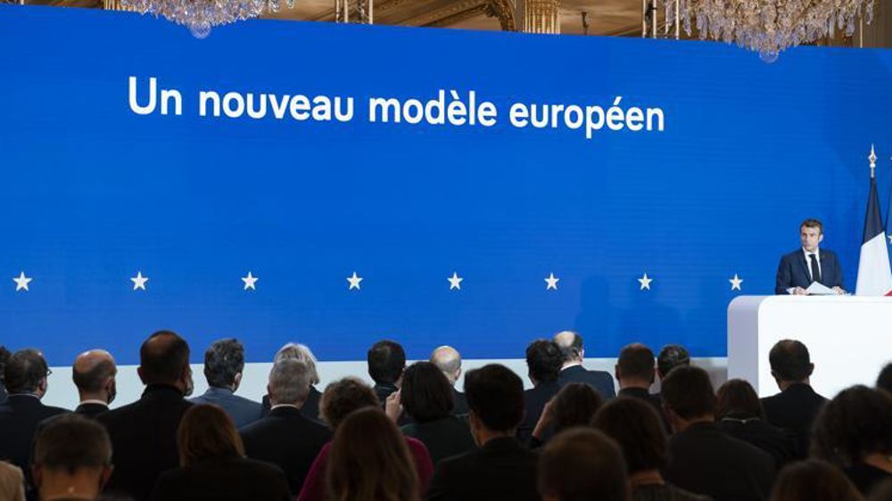 Emmanuel Macron présente, le 9 décembre 2021 à Paris, à la presse les priorités de la France durant sa présidence de l’Union européenne. © Mariette Ghislain