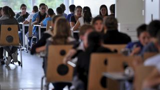 Les collégiens de Vézelise réclament une alternative au menu végétarien. © Jérôme Chabanne Les collégiens de Vézelise réclament une alternative au menu végétarien. © Jérôme Chabanne
