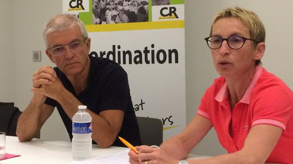 Pour Véronique Le Floc’h, secrétaire générale de la Coordination rurale, « la transparence doit aller jusqu’à la fiscalité des entreprises ». A sa droite, Bernard Lannes, président du syndicat. © A. Cardinaux/GFA