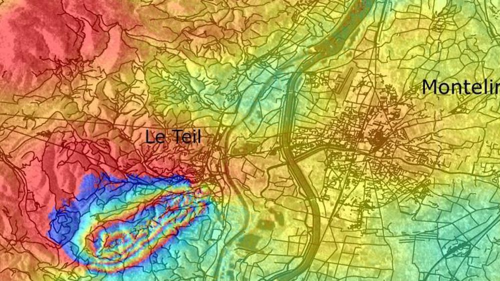 Les conséquences du séisme du 11 novembre observées par satellites. © Twitter @CNES