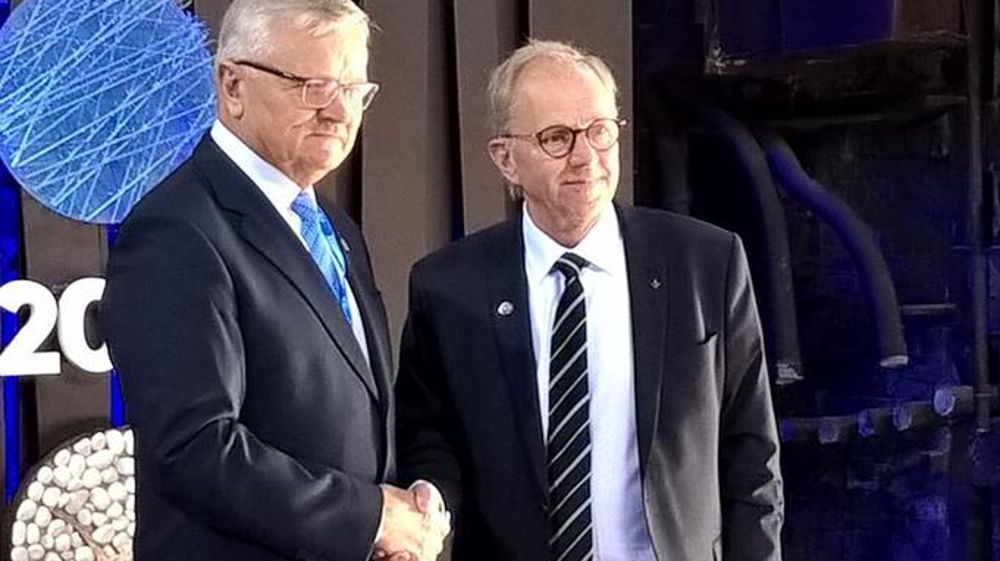 À droite, Thomas Magnusson, président du Cogeca, à gauche, Tarmo Tamm, ministre estonien des Affaires rurales.