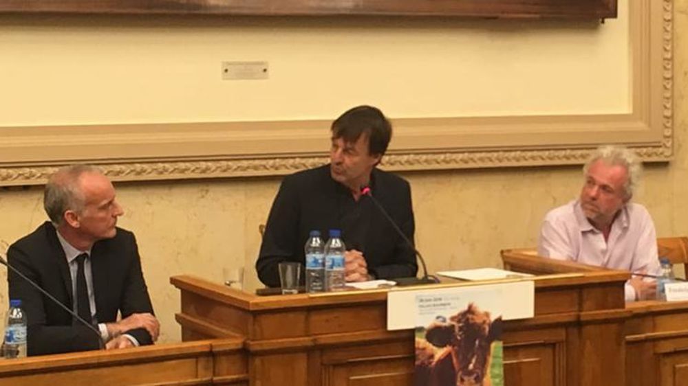 Nicolas Hulot entouré de Loïc Dombreval, à gauche, et Frédéric Lenoir. © Facebook/Ensemble pour les animaux