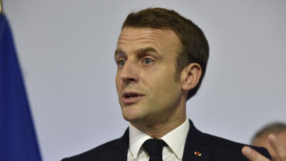 Le Président de la République Emmanuel Macron a décidé d’interdire la chasse à la glu des merles et grives pour la prochaine saison (Photo prise le 17 janvier 2020 au ministère de l’Agriculture). © C. Faimali/GFA