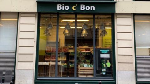Le groupe Carrefour projette de réaliser un chiffre d’affaires de 4,8 milliards d’euros en produits bio en 2022, contre 2,3 en 2019. © Oriane Dieulot