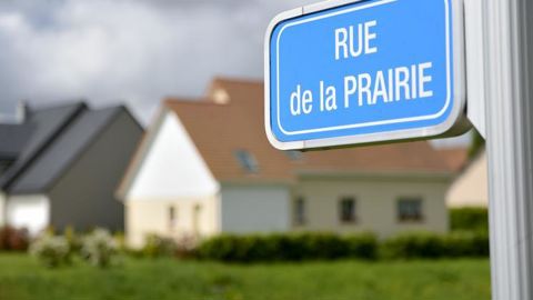 Disparition des terres et pertes économiques agricoles : la compensation collective agricole vise à les compenser. © Stéphane Leitenberger/GFA