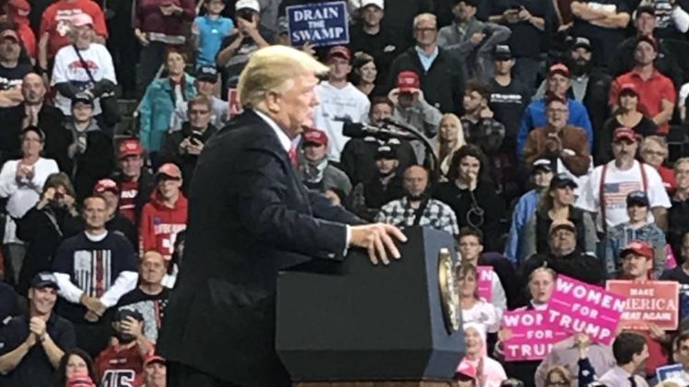 Donald Trump, en  meeting dans l’Iowa/Twitter Steve King.