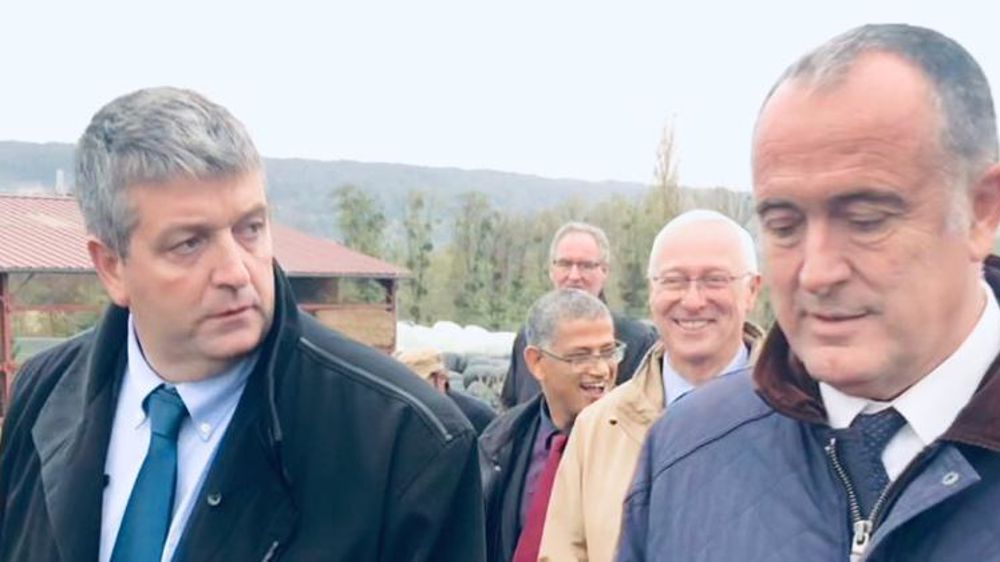 Le ministre de l’Agriculture a annoncé des mesures de soutien pour les éleveurs confrontés à la sécheresse lors d’un déplacement dans la Meuse. © Twitter/Didier Guillaume