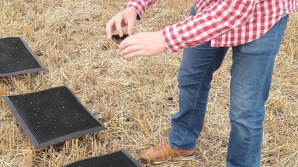 Simple. Avec le système EasyCheck, d'Amazone, la vérification de la répartition s'effectue à l'aide du smartphone.