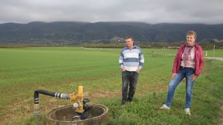 Sophie Lasausse, directrice du Sid, et Jérôme Brenat, agriculteur irrigant, sont très inquiets pour la prochaine campagne d'irrigation. Sophie Lasausse, directrice du Sid, et Jérôme Brenat, agriculteur irrigant, sont très inquiets pour la prochaine campagne d'irrigation.