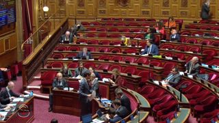 Le Sénat a volé des amendements au projet de budget allégeant la fiscalité des dotations et des successions des agriculteurs. Le Sénat a volé des amendements au projet de budget allégeant la fiscalité des dotations et des successions des agriculteurs.