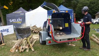 Le broyeur électrique en action sur le dernier Salonvert.