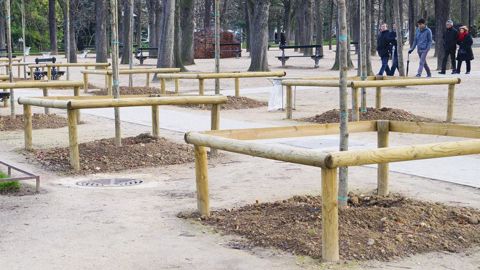 De plus en plus, les décideurs publics et les aménageurs se heurtent à la raréfaction de la terre dite « végétale », à la question de la qualité du sol en place, en fonction des usages prévus. Il est parfois nécessaire d'envisager de reconstituer un sol qui puisse ensuite supporter et nourrir des végétaux.PHOTO : CÉCILE CLAVEIROLE