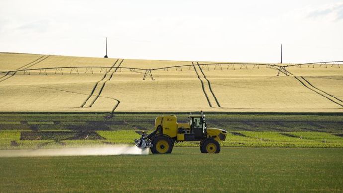 Selon l’étude, 11 % des financements publics ont une intention vis-à-vis de la réduction des pesticides et seulement 1 % a un effet avéré. © J. CHABANNE