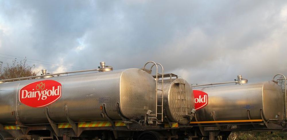 Tout le lait a été collecté et transformé, mais pas forcément vendu.  P.L.C.