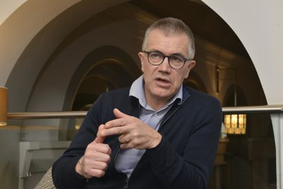 « Certaines enseignes sont ouvertes pour discuter, d’autres moins. Cela va être une rude bataille pour faire valoir nos intérêts dans la problématique globale du pouvoir d’achat des consommateurs », expliquent, dans un courrier, Damien Lacombe, président de Sodiaal et les huit présidents de région de la coopérative.