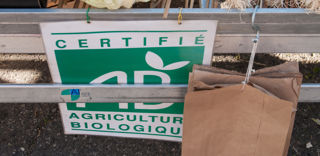 La Confédération paysanne attend des réponses de la part du ministre de l'Agriculture concernant la crise du bio. La Confédération paysanne attend des réponses de la part du ministre de l'Agriculture concernant la crise du bio.