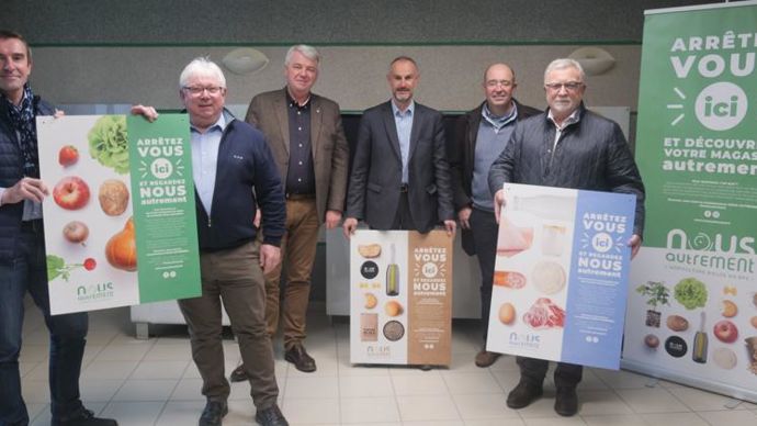 Le 10 janvier 2022, les membres de l’Alliance BFC ont présenté à la presse la marque « Nous autrement ». De gauche à droite, Christophe Richardot, DG de l’Alliance BFC et de Dijon céréales, Clément Tisserand, président de l’Alliance BFC et de Terre Comtoise, Bertrand Combemorel, DG de Bourgogne du Sud, Frédéric Moine, DG de Terre Comtoise, Lionel Borey, président de Bourgogne du Sud, et Didier Lenoir, président de Dijon céréales.